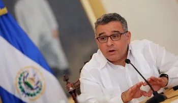 El Salvador: capturan a varias personas vinculadas al expresidente Mauricio Funes