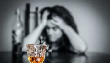 ¿Qué pasa en el cuerpo de una persona alcohólica?