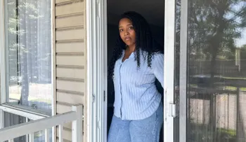 Haitiana deja Florida y se muda a Canadá ante el fin del TPS