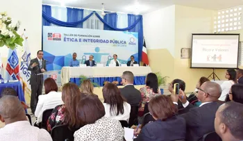 Andrés Navarro: La gestión pública debe ser moral y ética para mejorar la vida de los dominicanos