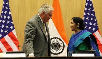  EEUU luchará "hombro con hombro" con la India contra el terrorismo 