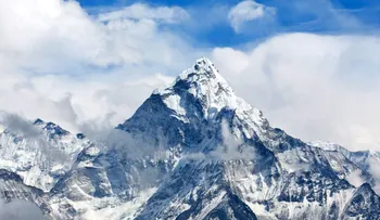 Misterio en el Everest: desapareció una mítica roca gigante a metros de la cima