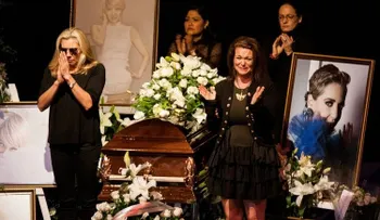 "Se me fue mi niña, pero me queda mi pueblo, México"; la dolorosa despedida de la madre de Edith González