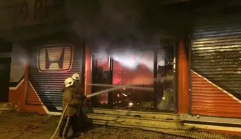  Muere bombero Darinel De La Cruz, en medio de incendio en SFM 