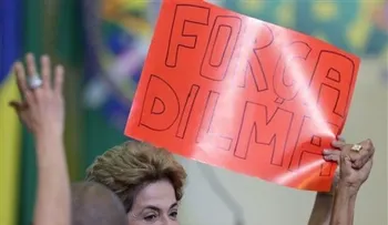 Dilma califica de un "golpe" su suspensión y dice que no dejará de "luchar"