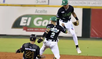 Águilas retoman el vuelo luego de perder cinco en líneas; vencen EO y empatan en el tercero con Leones
