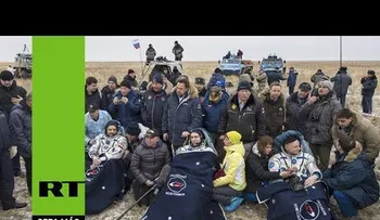 Ponen el pie en la Tierra tras un año en el espacio 