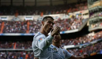 Real Madrid golea al Sevilla y se marcha con una sonrisa al Mundial de Clubes