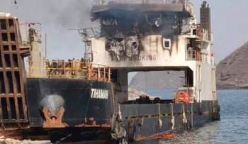 Rebeldes hutíes atacan buque saudita en el mar Rojo en medio de escalada regional