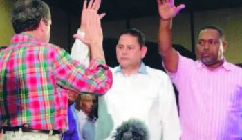Reinaldo recibe respaldo ex senador y otros perredeistas en Dajabón