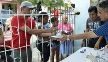 COMITÃ? DE CAMPAÃ?A DE DANILO MEDINA REALIZA OPERATIVO MEDICO
