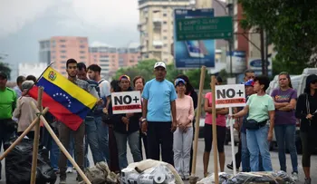 ¿Constituyente, un mal peor? Venezolanos protestan entre cacerolazos y trancazos