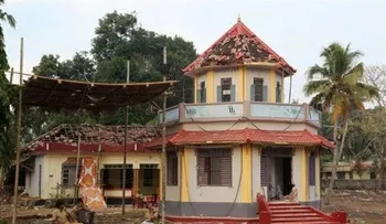 Mueren 110 durante incendio en templo en la India provocado por fuego artificiales