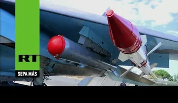 PRIMERAS IMÁGENES: Los bombarderos Su-34 rusos despegan con armas para defenderse (VIDEO)