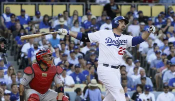 González pega grand slam en el triunfo de los Dodgers