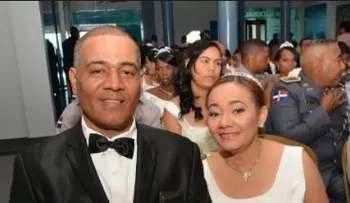 Oficial Civelys Mencía del Rosario encontró por Facebook al amor de su vida, luego de 29 años sin verse