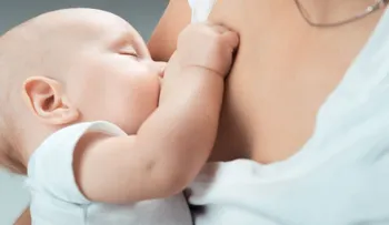 Tomar alcohol durante la lactancia puede reducir la capacidad cognitiva de los bebés, según un estudio