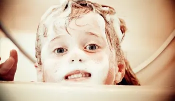 Convierte el tiempo del baño de los niños en un momento de diversión 