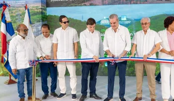 Abinader conecta Pedernales al SENI con nuevas infraestructuras eléctricas