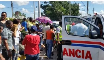 8 personas heridas en choque de cinco vehículos en Las Américas