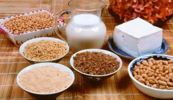 Alimentos de soya puede proteger de osteoporosis a mujeres en menopausia