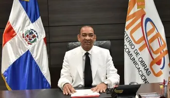 Deligne dice hará una gestión apegada a la transparencia en el MOPC; toma posesión