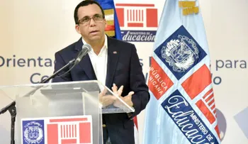 Ministro Andrés Navarro: alianza entre escuela y familia evitará la violencia y el crimen