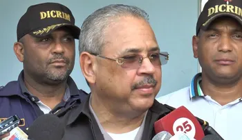 Autoridades acusan hombre de haberse robado más de 60 vehículos de lujos