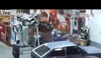 Como en una película, pero es la vida real: La policía abate a un ladrón en Brasil