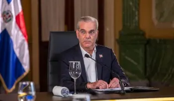 Abinader reitera llamado a entregarse a los señalados en órdenes de arresto: «Las autoridades ya los tienen ubicados»