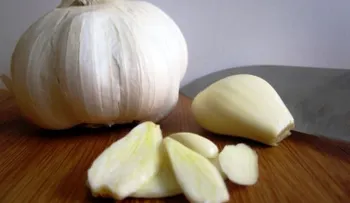 7 beneficios de comer 4 dientes de ajo al día