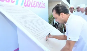Diputados firman un manifiesto  de no violencia