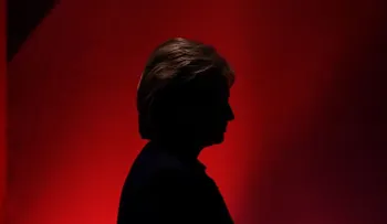 Autoridades de EE.UU. investigan presunto hackeo a campaña de Clinton