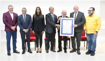 Senado reconoce al comunicador Jochy Santos por sus 50 años de trayectoria
