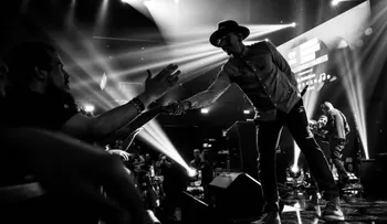 Días después de la muerte de Chester Bennington, Linkin Park cancela su gira