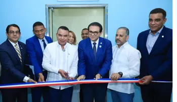 SNS entrega densitómetro óseo al Hospital Cabral y Báez