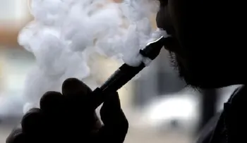 Piden extremar el control del cigarro electrónico