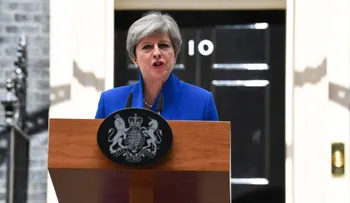 Por qué la historia dice que Theresa May debería renunciar