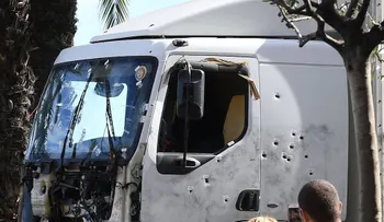 "Trae más armas", pidió en un mensaje el autor de la matanza de Niza minutos antes de la masacre