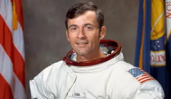 Muere John Young, pionero de la NASA y uno de los astronautas que pisó la luna