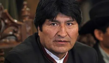 Evo Morales destituye a ministro y a jefe de la Policía por fuga peruano