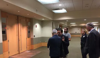 Donald Trump expulsa a Jorge Ramos de conferencia de prensa (VIDEO)