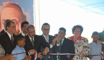 Presidente Danilo Medina inaugura 5 escuelas en El Seibo
