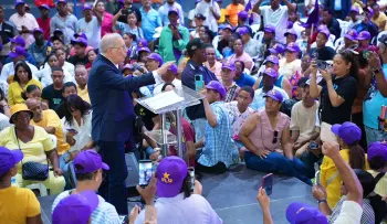 Danilo Medina llama a la militancia del PLD a prepararse para las elecciones de 2028