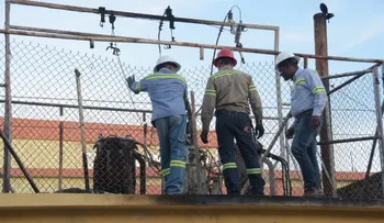 Fuego causa pánico entre presentes de la Maternidad Los Mina 