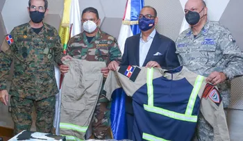 Industria Militar de FF.AA. fabricará indumentarias para miembros COMIPOL