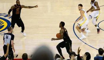Los memes por el error garrafal de JR Smith que le costó el partido a los Cavaliers frente a los Warriors en la NBA