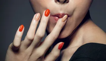 ¿Para chuparse los dedos? KFC crea esmaltes de uñas comestibles con sabores