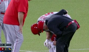 Pujols se pierde juego por golpe en una mano 