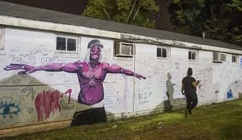Tres arrestados por planear matar a agentes en Baton Rouge, según la policía